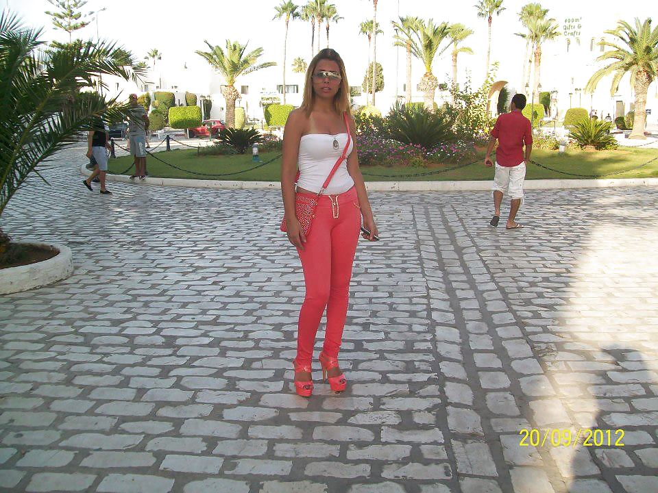 Touwensa fil kharej #21474888