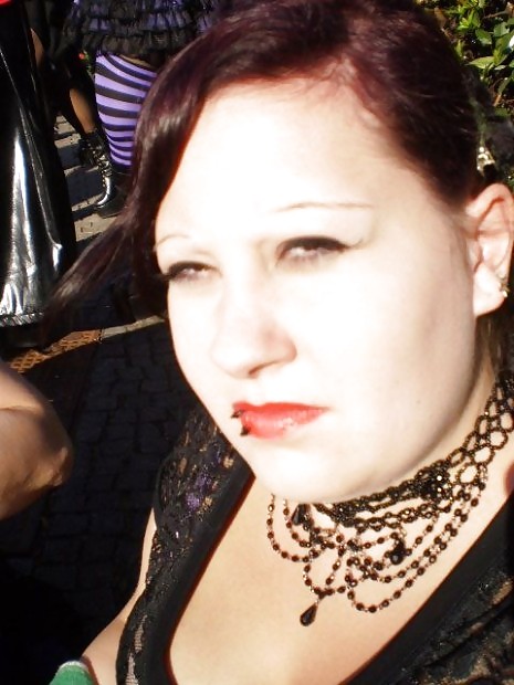 Meine ex bitte an wichsen und beleidigen 
 #1044291