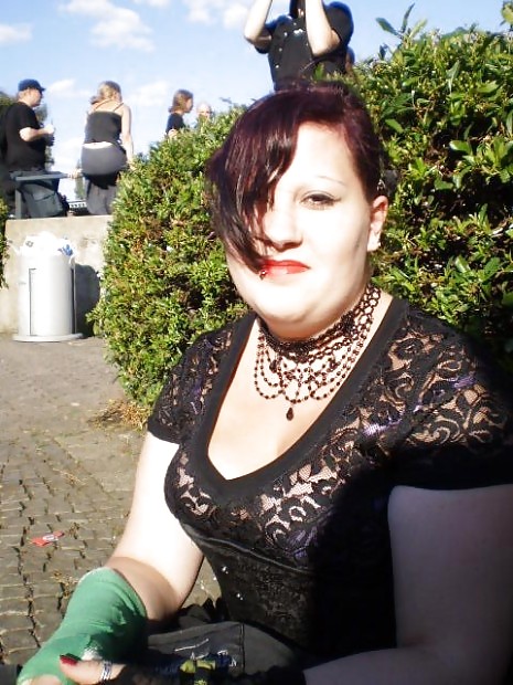 Meine ex bitte an wichsen und beleidigen 
 #1044300