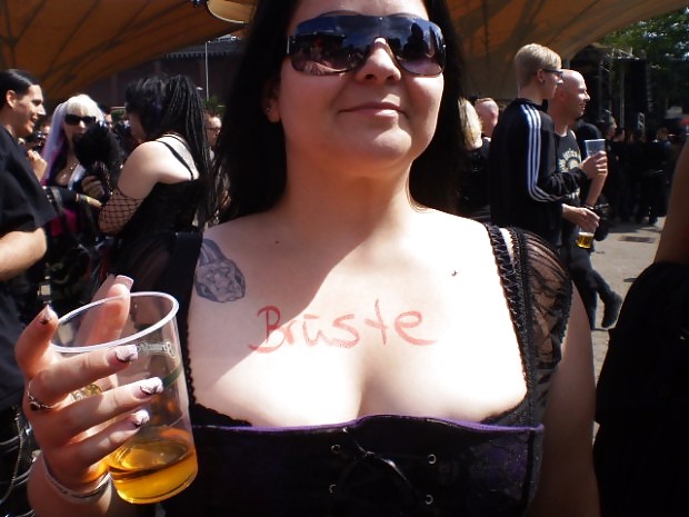 Meine ex bitte an wichsen und beleidigen 
 #1044306
