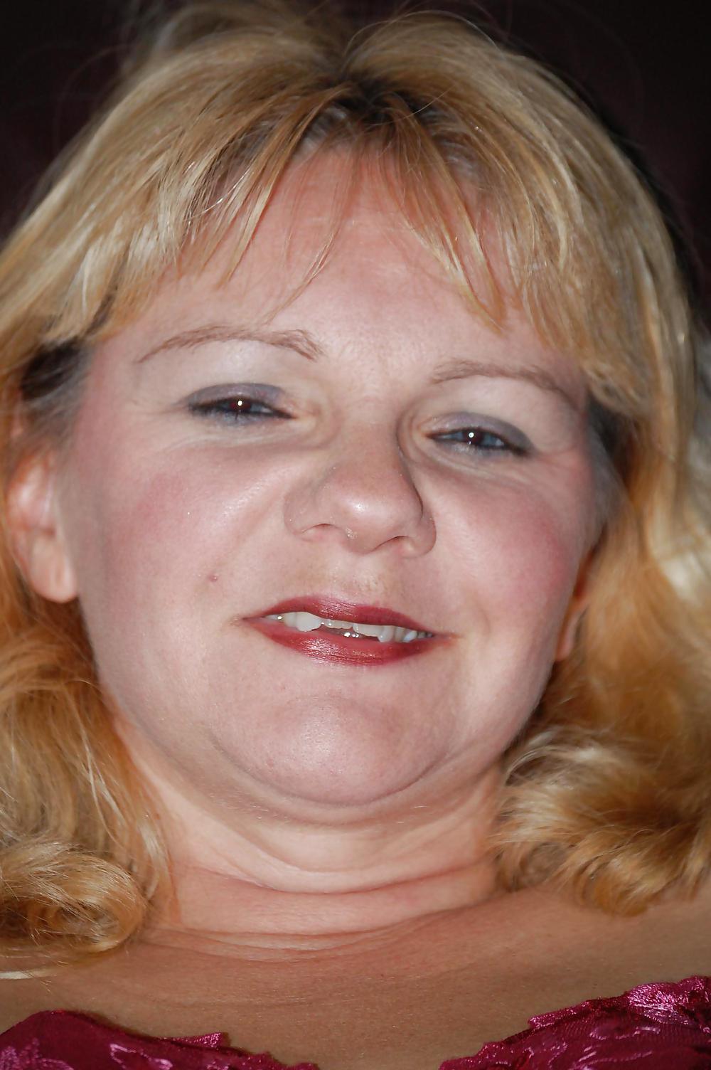 I will fist myself julie from mexborough #9714299