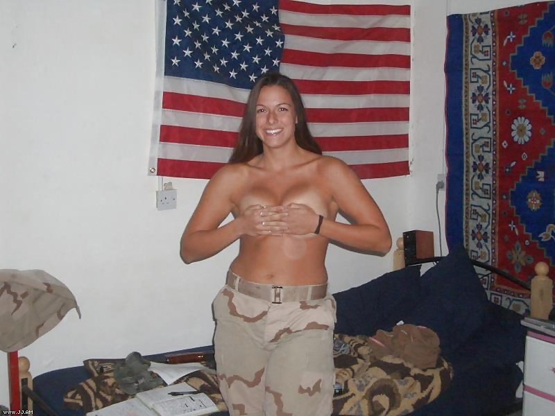 Mujeres militares
 #1352417