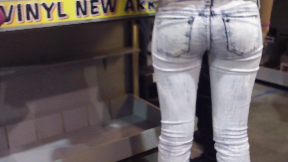 Some nice butts and ass on the street in tight jeans  #14529470
