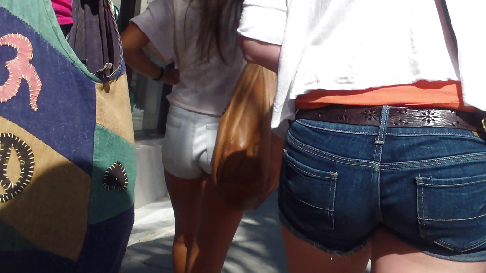 Some nice butts and ass on the street in tight jeans  #14530915
