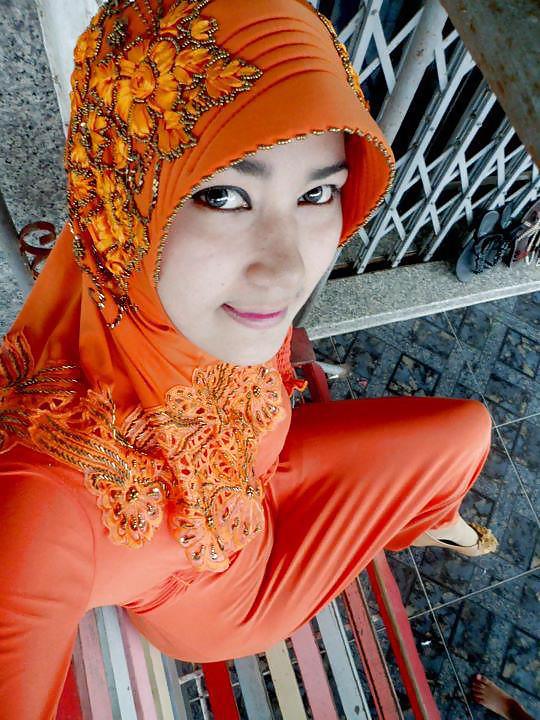 Belleza y caliente indonesia jilbab tudung hijab 4
 #15345465