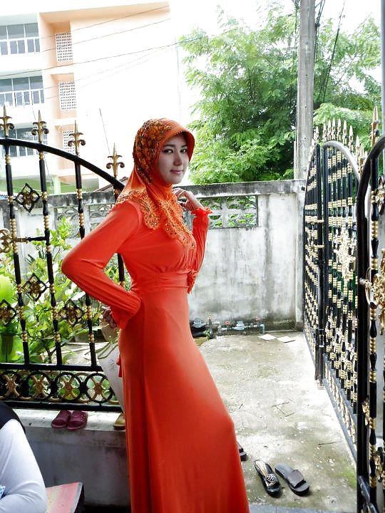 Belleza y caliente indonesia jilbab tudung hijab 4
 #15345479