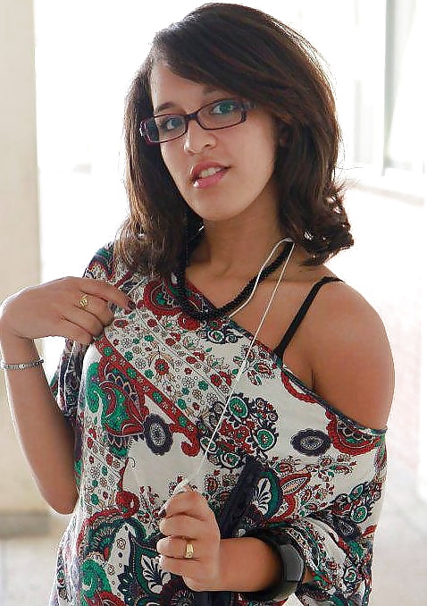 Saly Morocco Girl Cum On Her