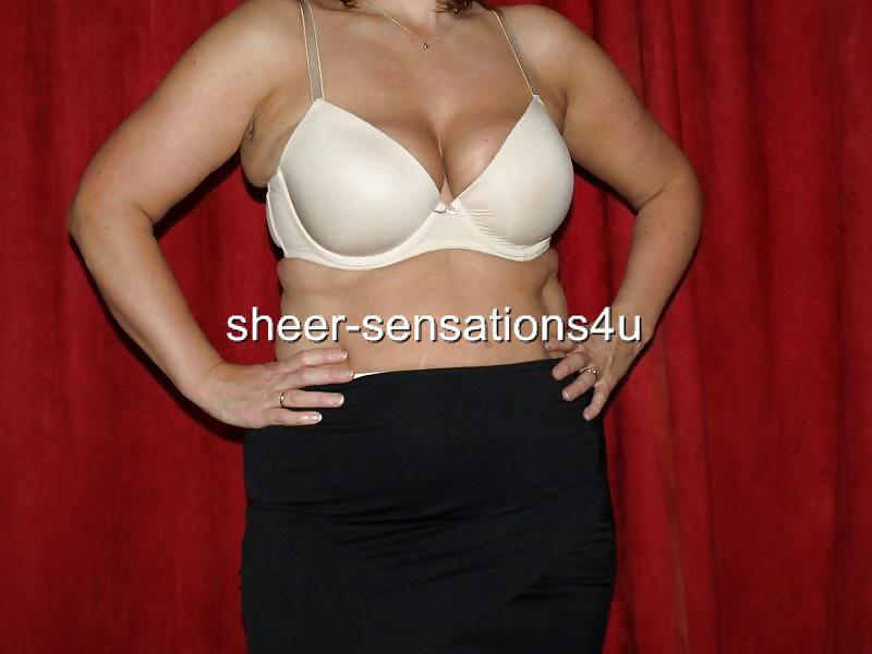 Frau Ihre Verkaufs-BH Auf Dem Netz #13474482