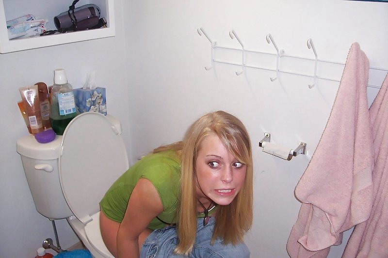 Teens In Toilet #2321591