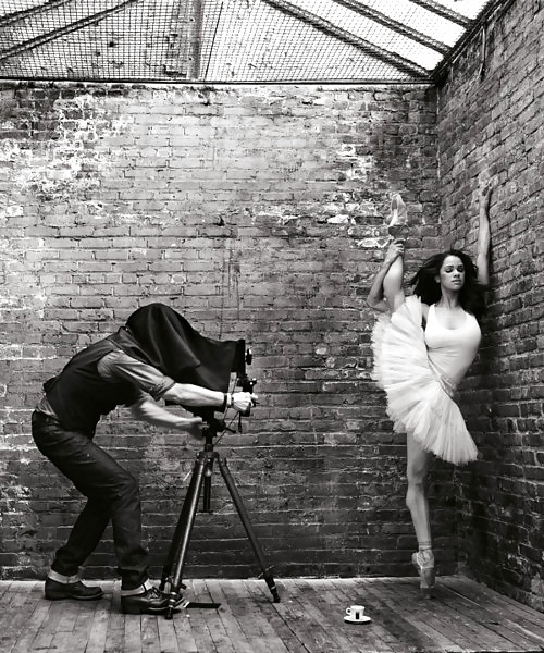 Le Danseur Et Le Photographe .... #14096558