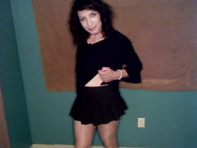 Sexy mini dress and skirt pics #3522237