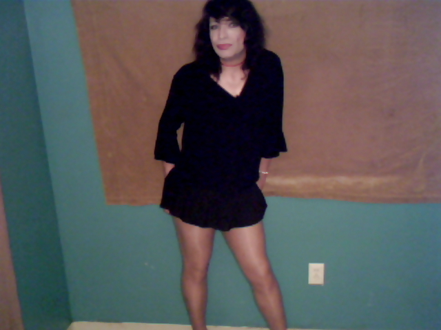 Sexy mini dress and skirt pics #3522257