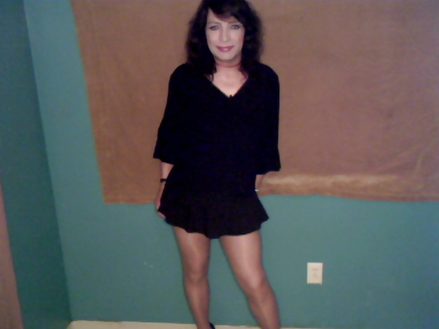 Sexy mini dress and skirt pics #3522288