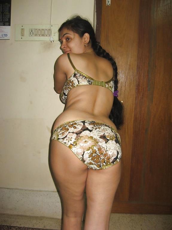 Sexy Indische Aunty #19670479