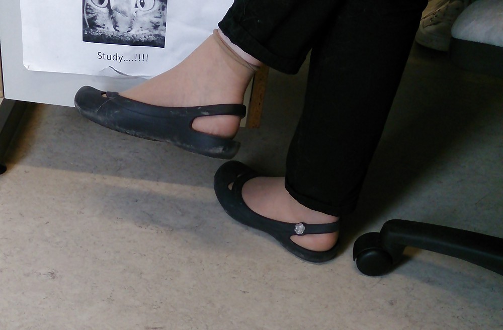 ロンドンの女性の脚とストッキング、パンスト
 #16628243