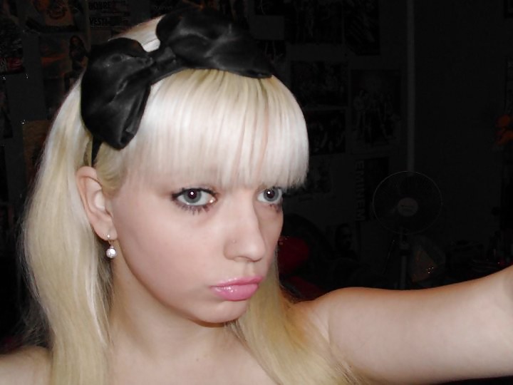 SmutDates Username:  USAEscort4U #8285104