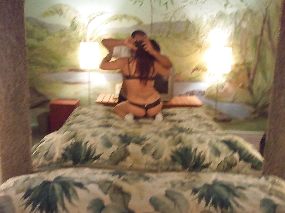 Early valentines fuck in motel #2758111
