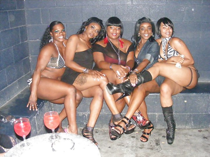 AZ STRIPPERS AND BIG TIPPERS #8942980