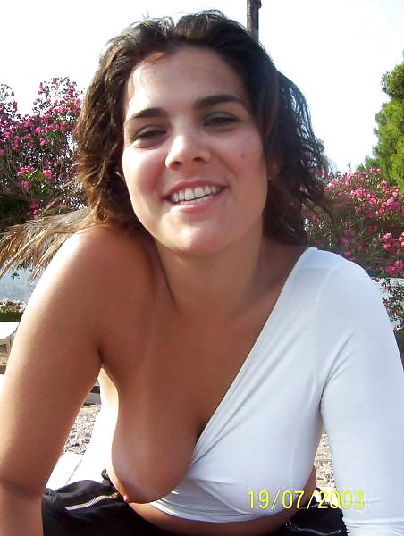 綺麗なおっぱい 3 (1 in bra 1 out) by troc
 #9163190