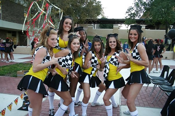 チアリーダーズ エロティカ 8 by twistedworlds
 #10170468