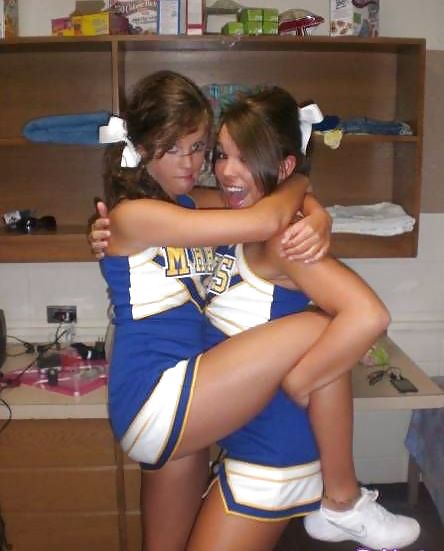 チアリーダーズ エロティカ 8 by twistedworlds
 #10170515