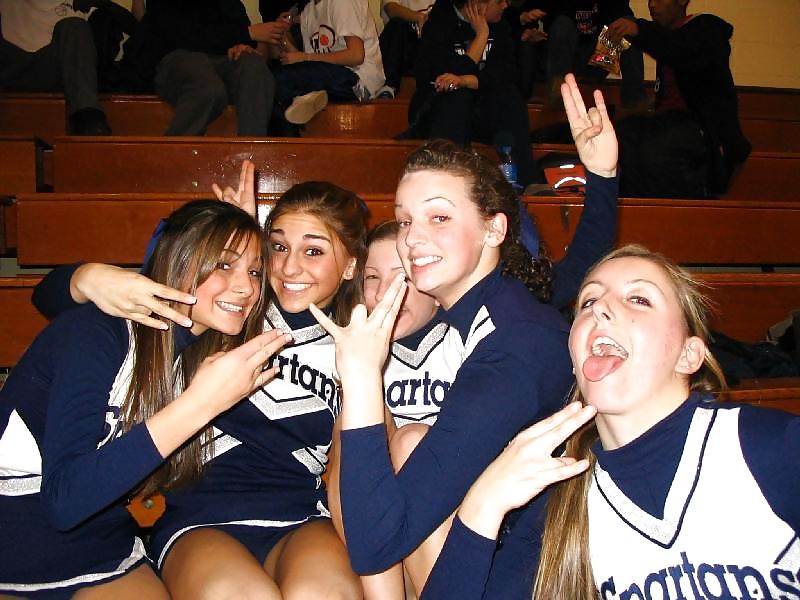 チアリーダーズ エロティカ 8 by twistedworlds
 #10170617