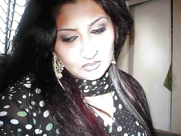 Bellezze asiatiche-io (indiano & pakistano)
 #14537872