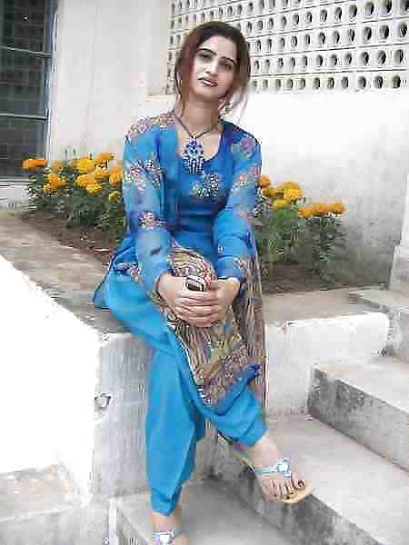Bellezze asiatiche-io (indiano & pakistano)
 #14537940