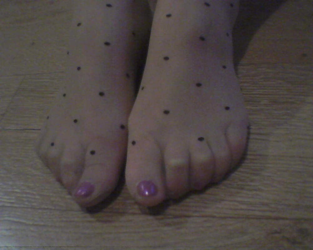 Tacones altos, medias y pies
 #7929182