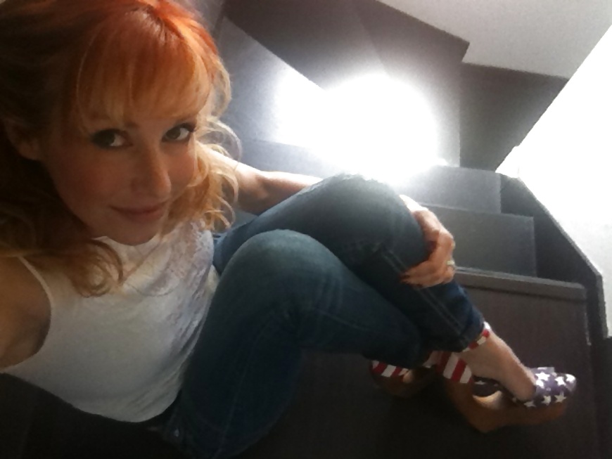 Kari Byron #16705624