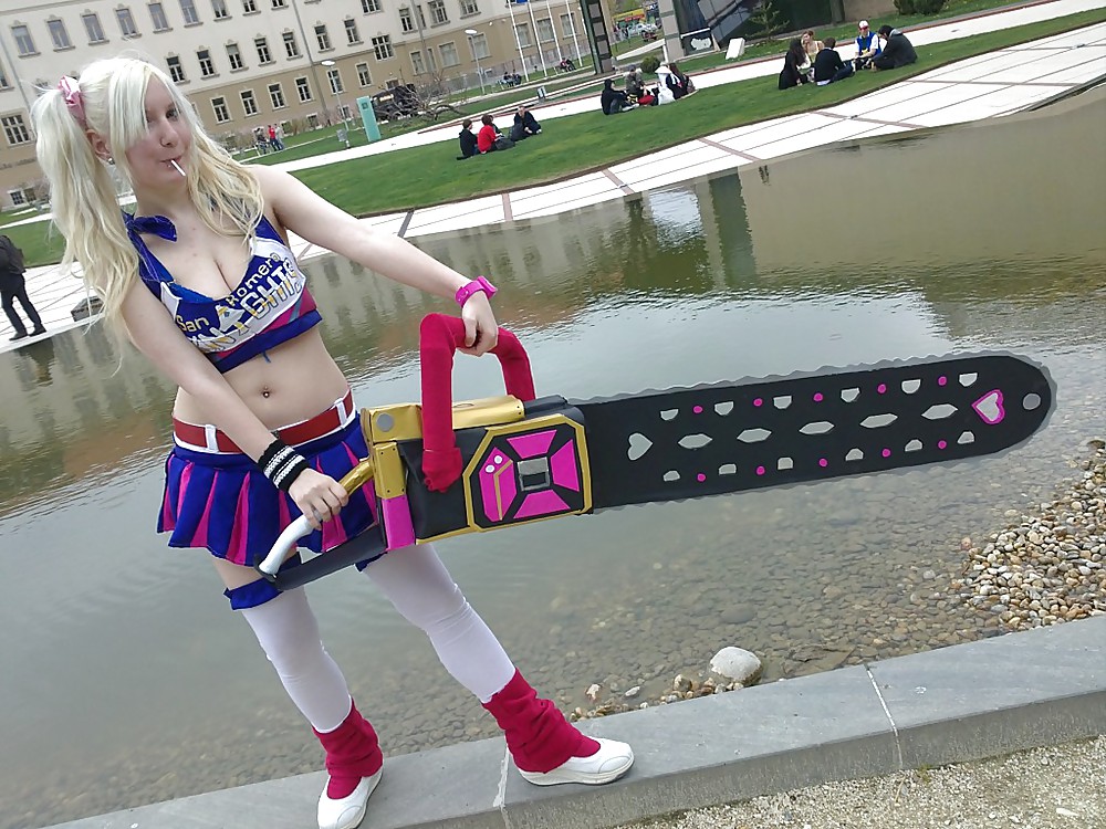 Lollipop chainsaw #18671759