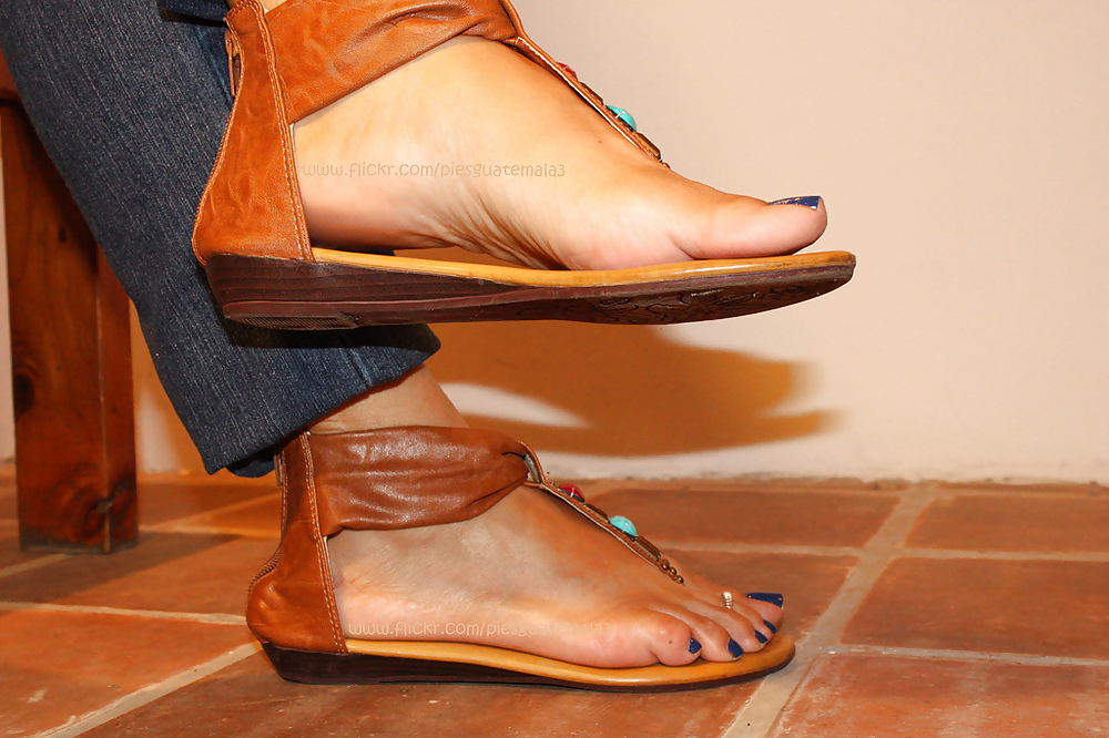 Pretty feet in heels 2 #12897958