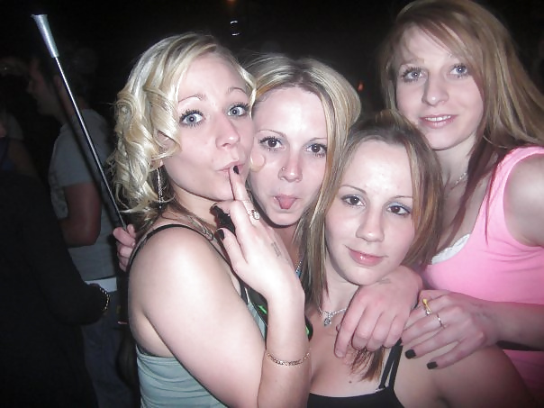 MORe facebook #8459465