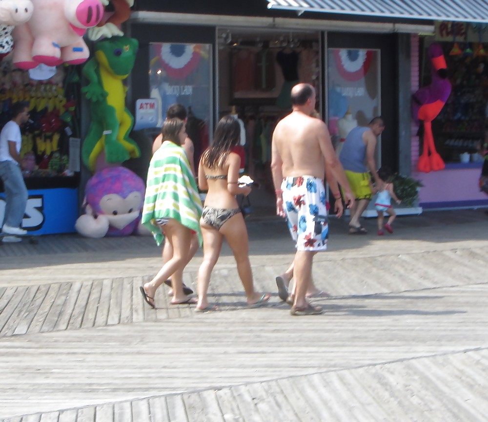 Amatory Bikini on the Boardwalk