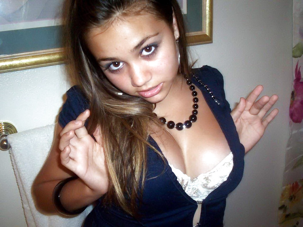 Sexy latina teen
 #4505998