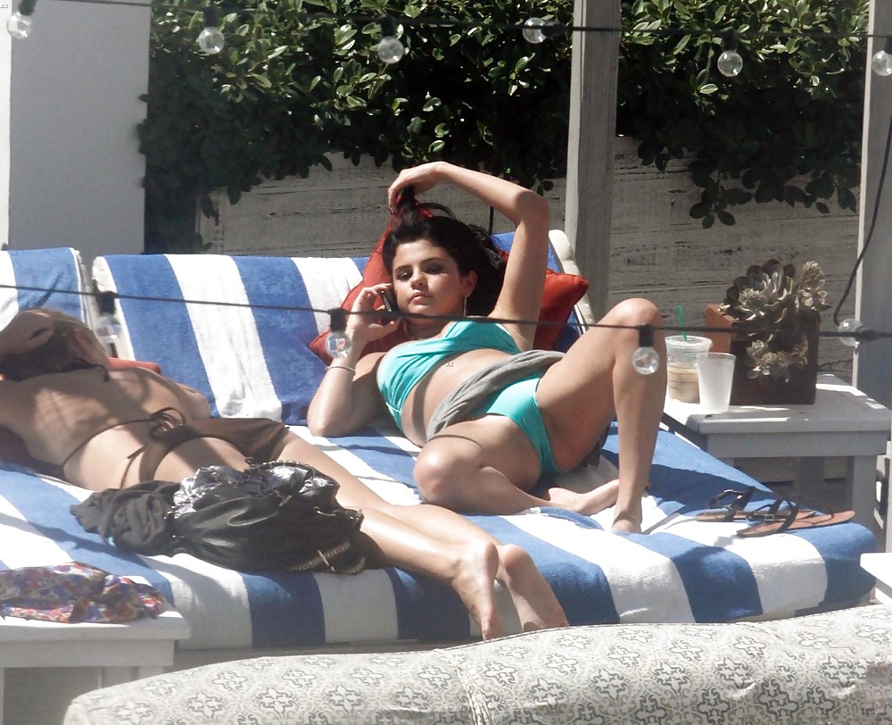 Selena Gomez Bikini 17 2012 At Pool In Miami September #13870554