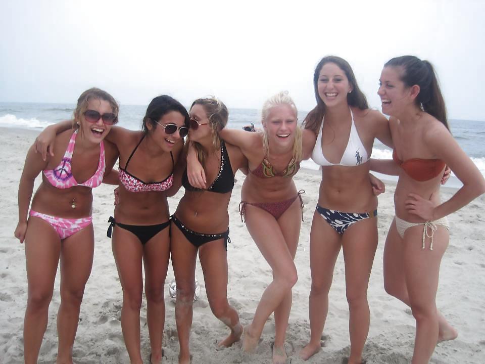 Comment Your fantasy about these bikini TEENS 7 #14359286