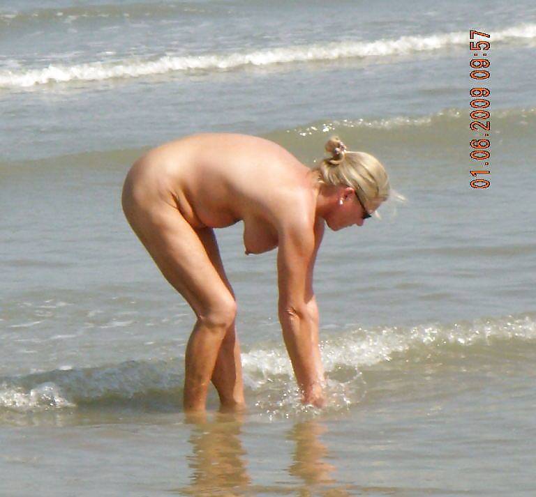 Housewives showing for us #7816440