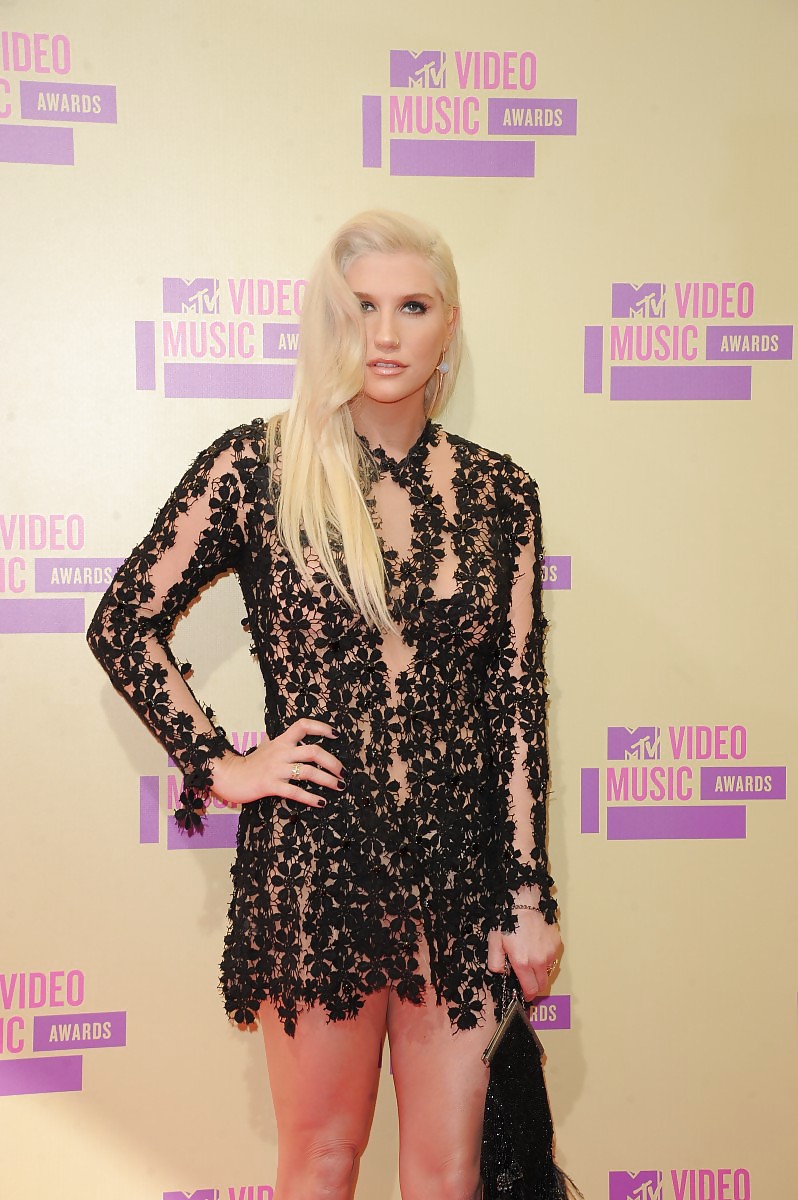 Kesha #16125330