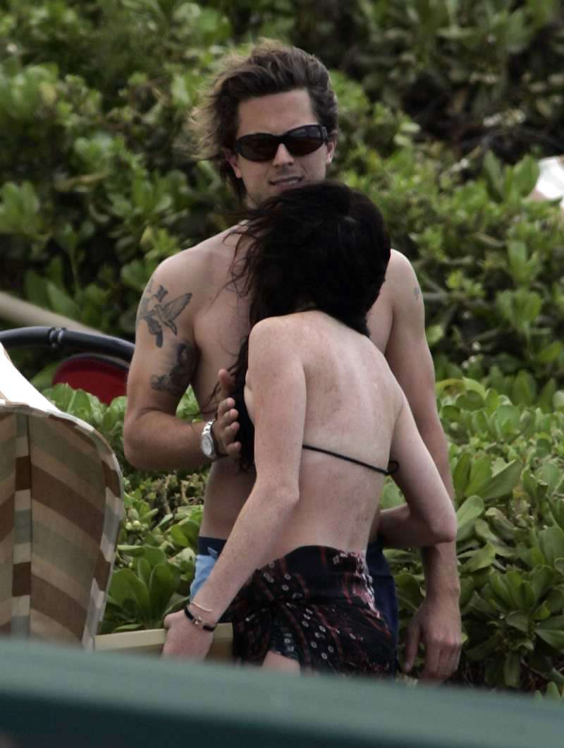 Lindsay Lohan having her boobs grabbbed at the beach #2350618