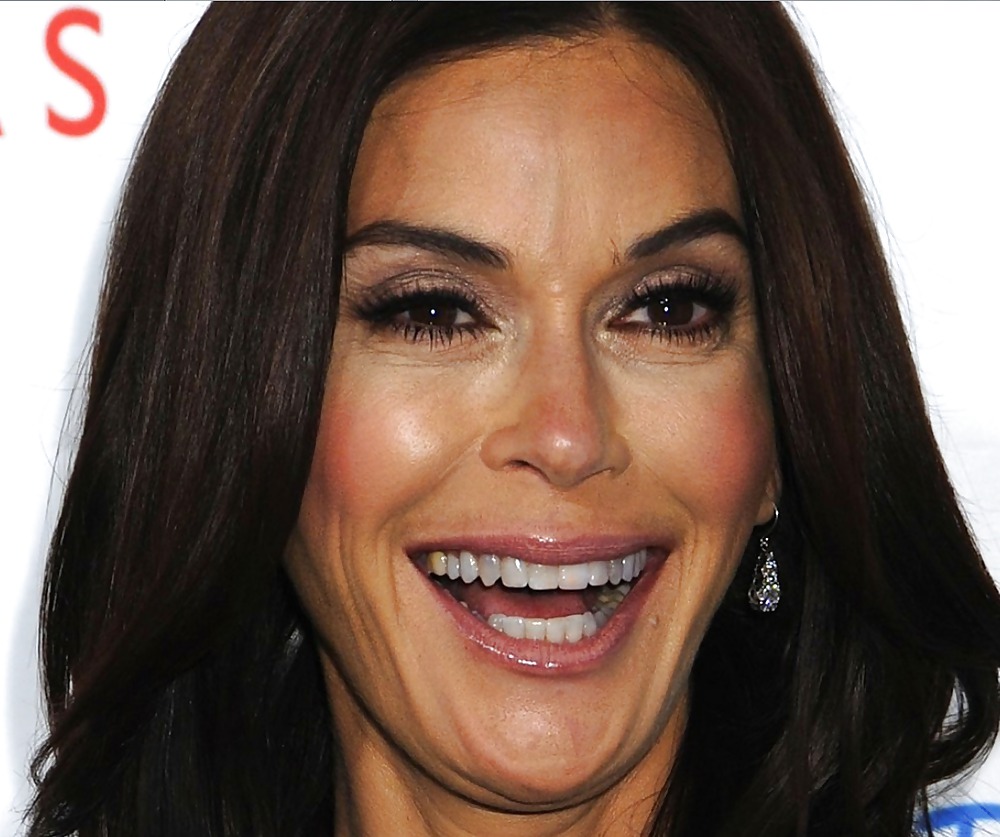 Teri Hatcher #8423449