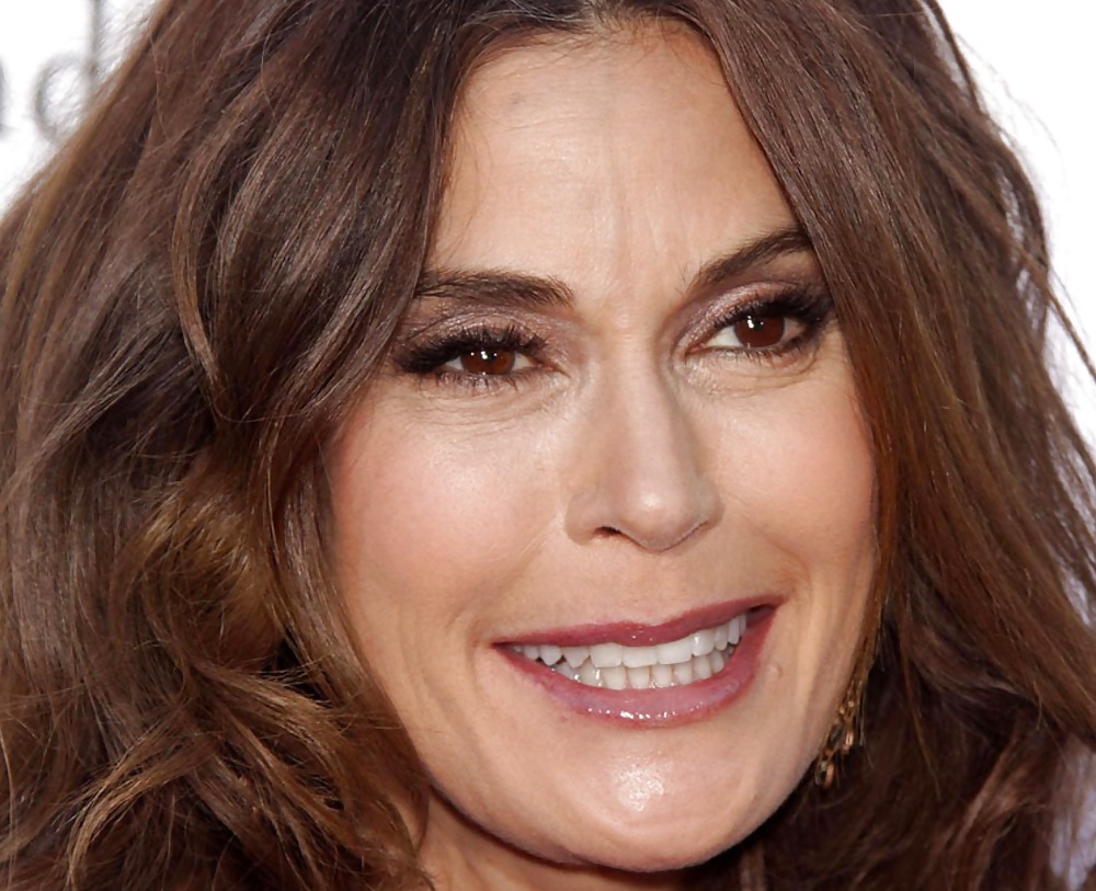 Teri Hatcher #8423500