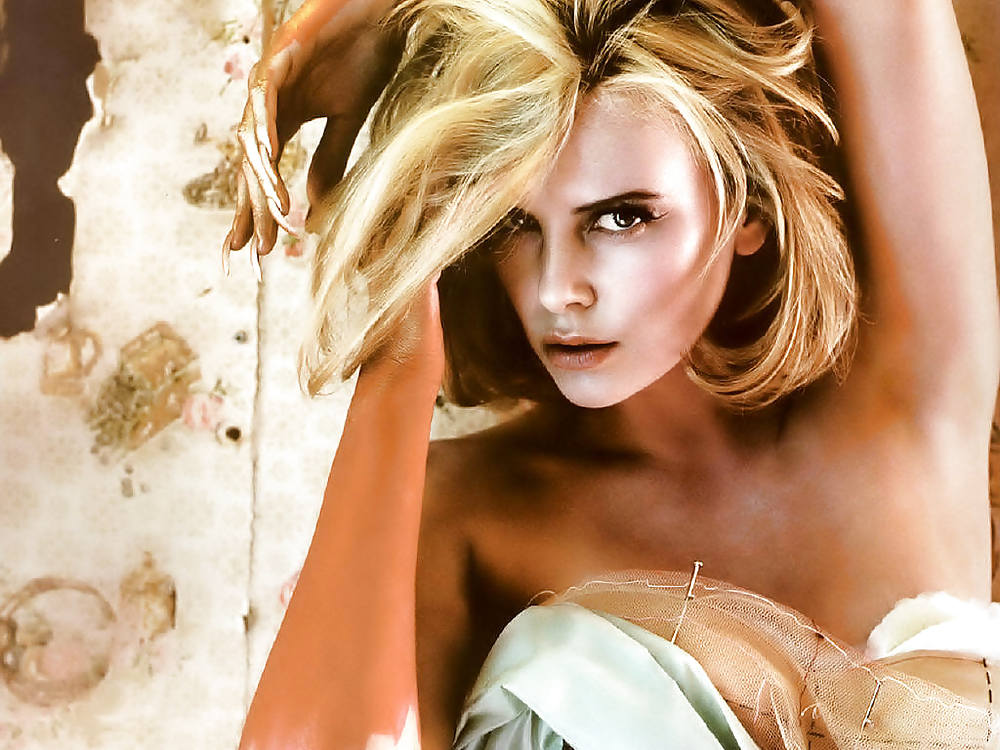 Charlize theron #14014005