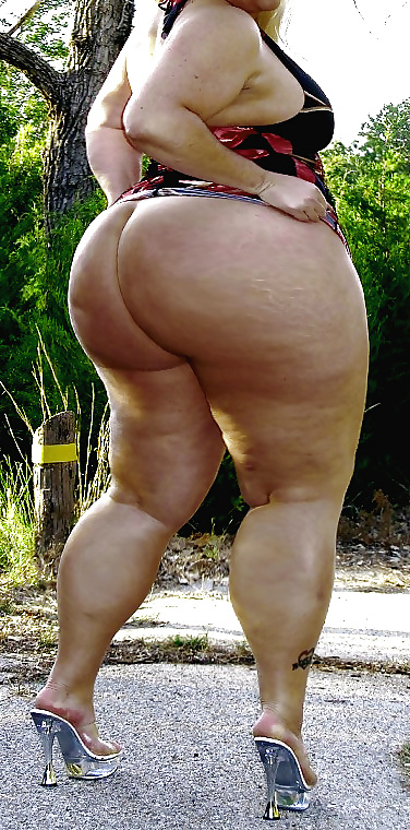 BBW asses in Photoshop. #7836389