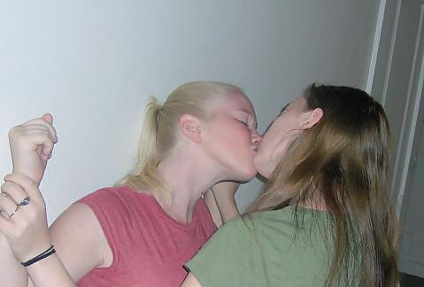 Two amazing women #8661613