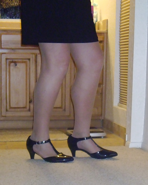 CrossDresser - Here are my legs! #9363763