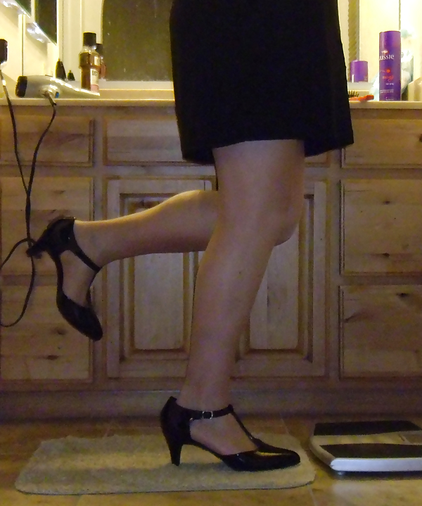 CrossDresser - Here are my legs! #9363793