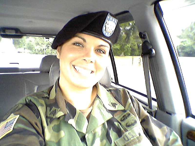 Chicas militares
 #9501052