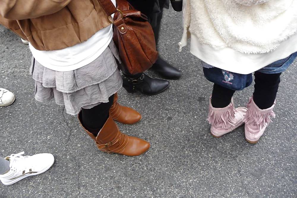 Japanese Candids - Feet on the Street 12 #5301618
