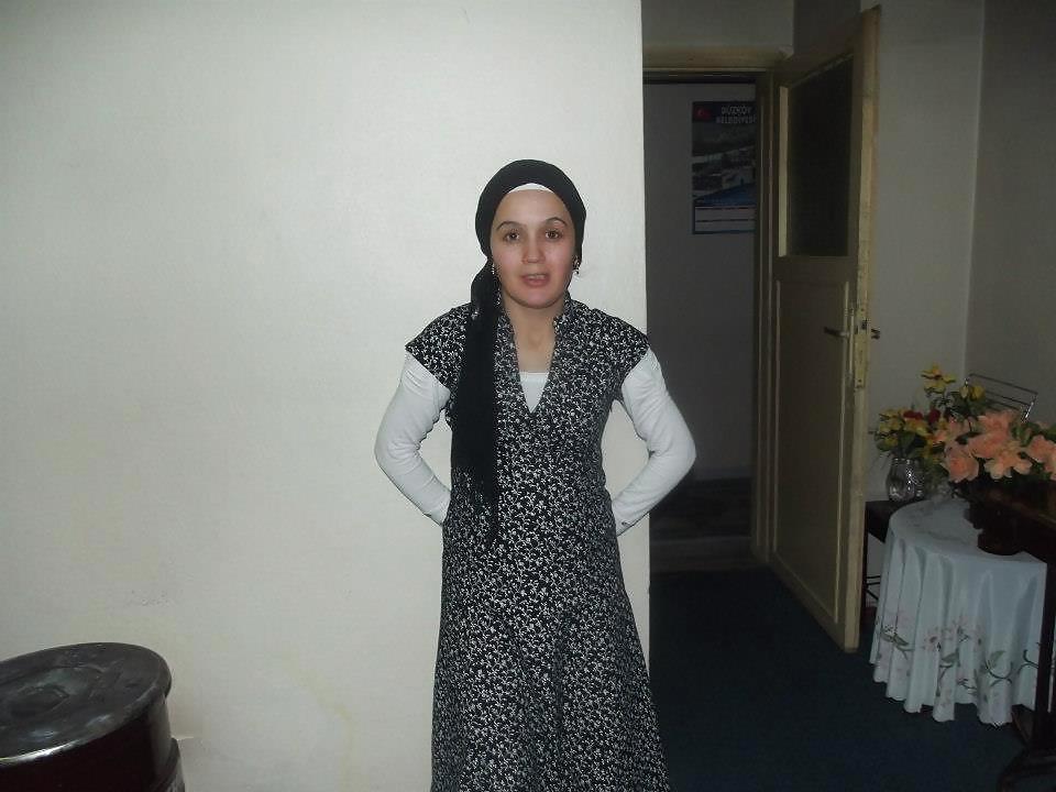 Arab Musulman Turc Hijab Turban-porter #18609298